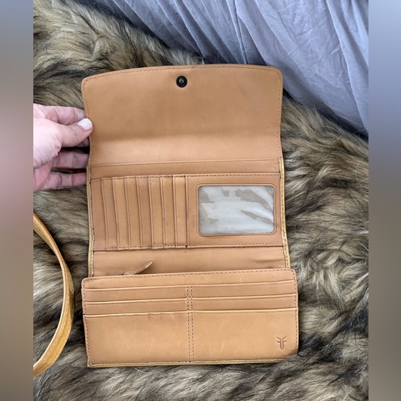 Frye Banana color Leather Crossbody Bag and Wallet - Picture 9 of 9